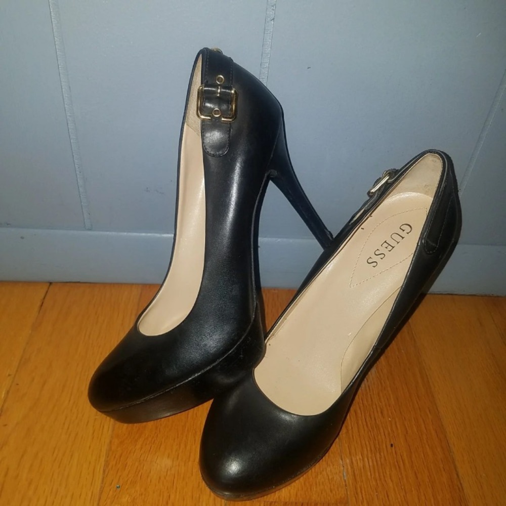 GUESS heels